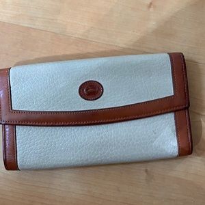 Dooney & Bourke wallet